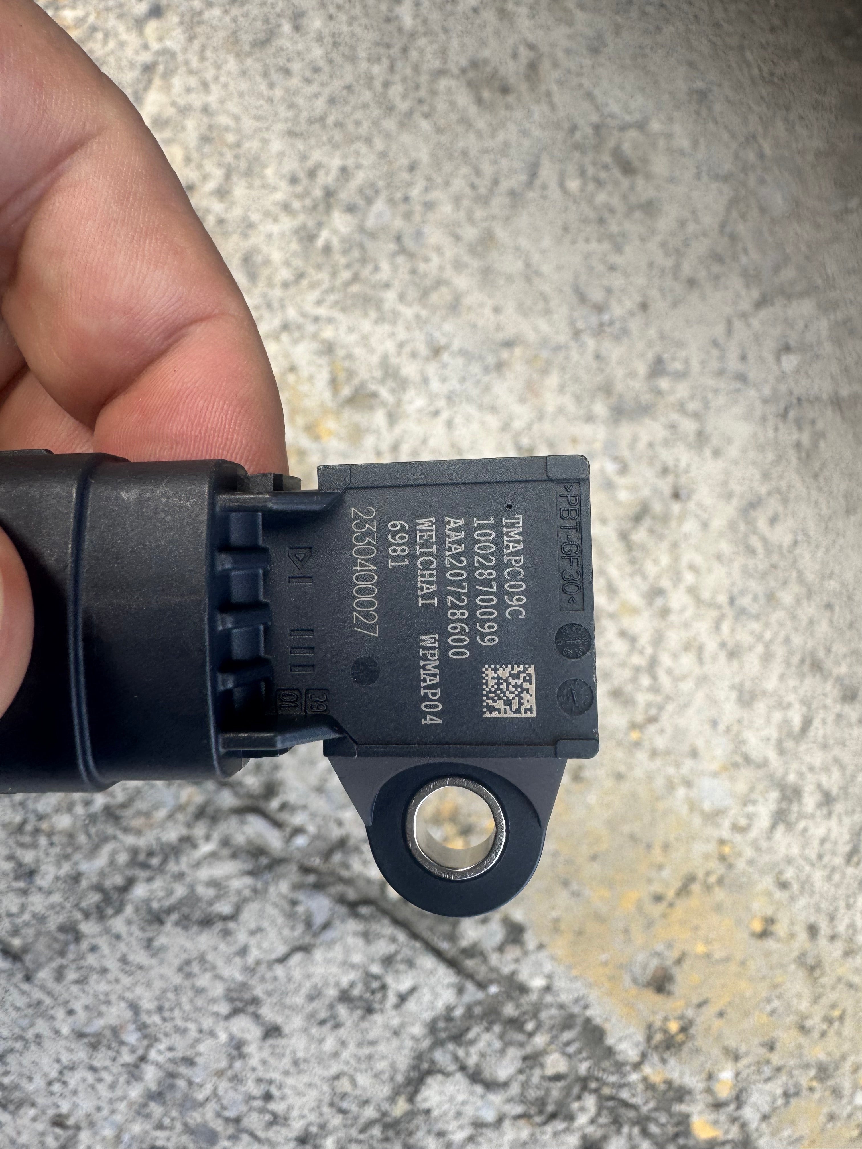1002870099 Intake pressure and temperature sensor OEM