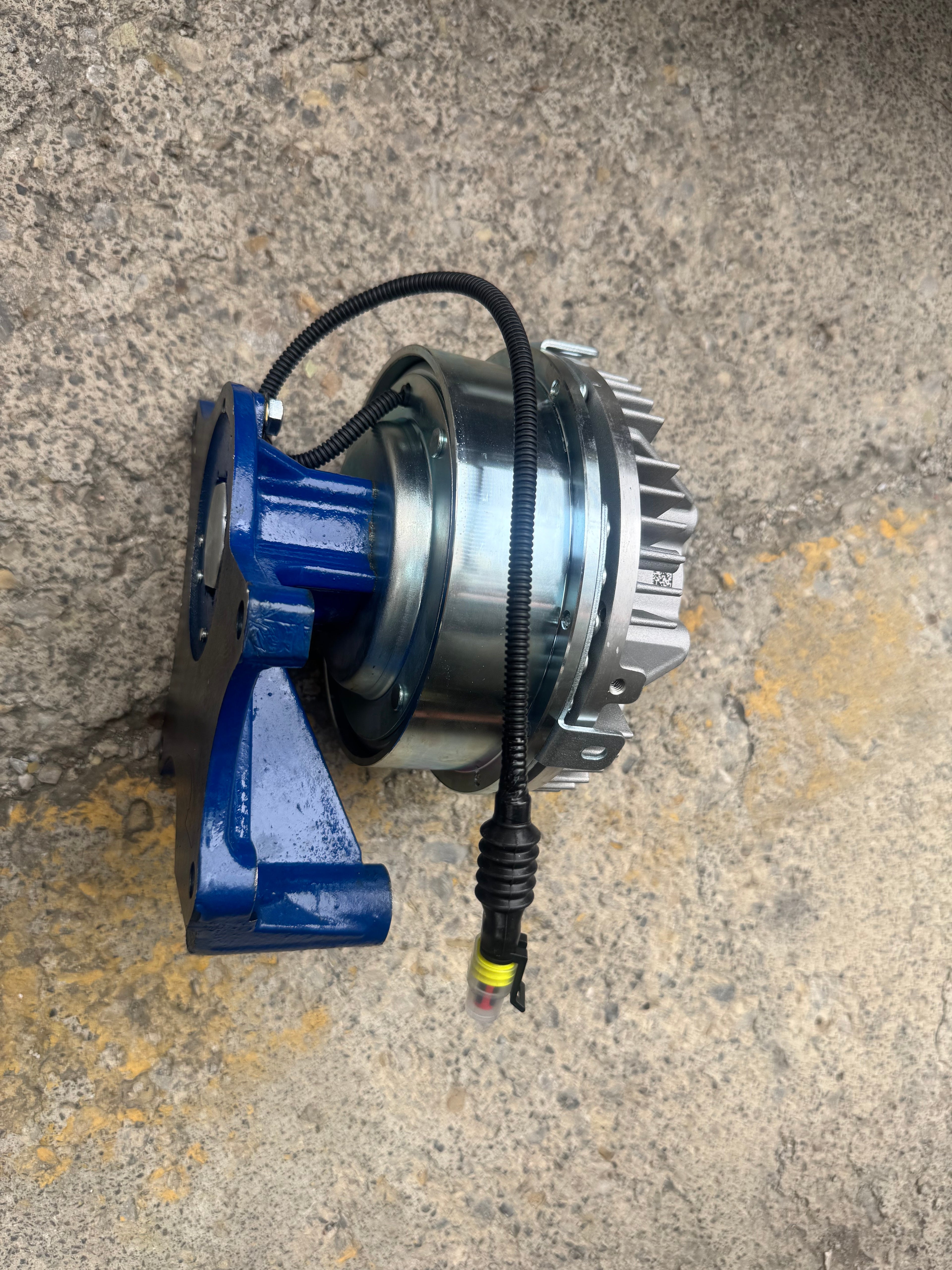 1008699768 Silicone oil fan clutch OEM