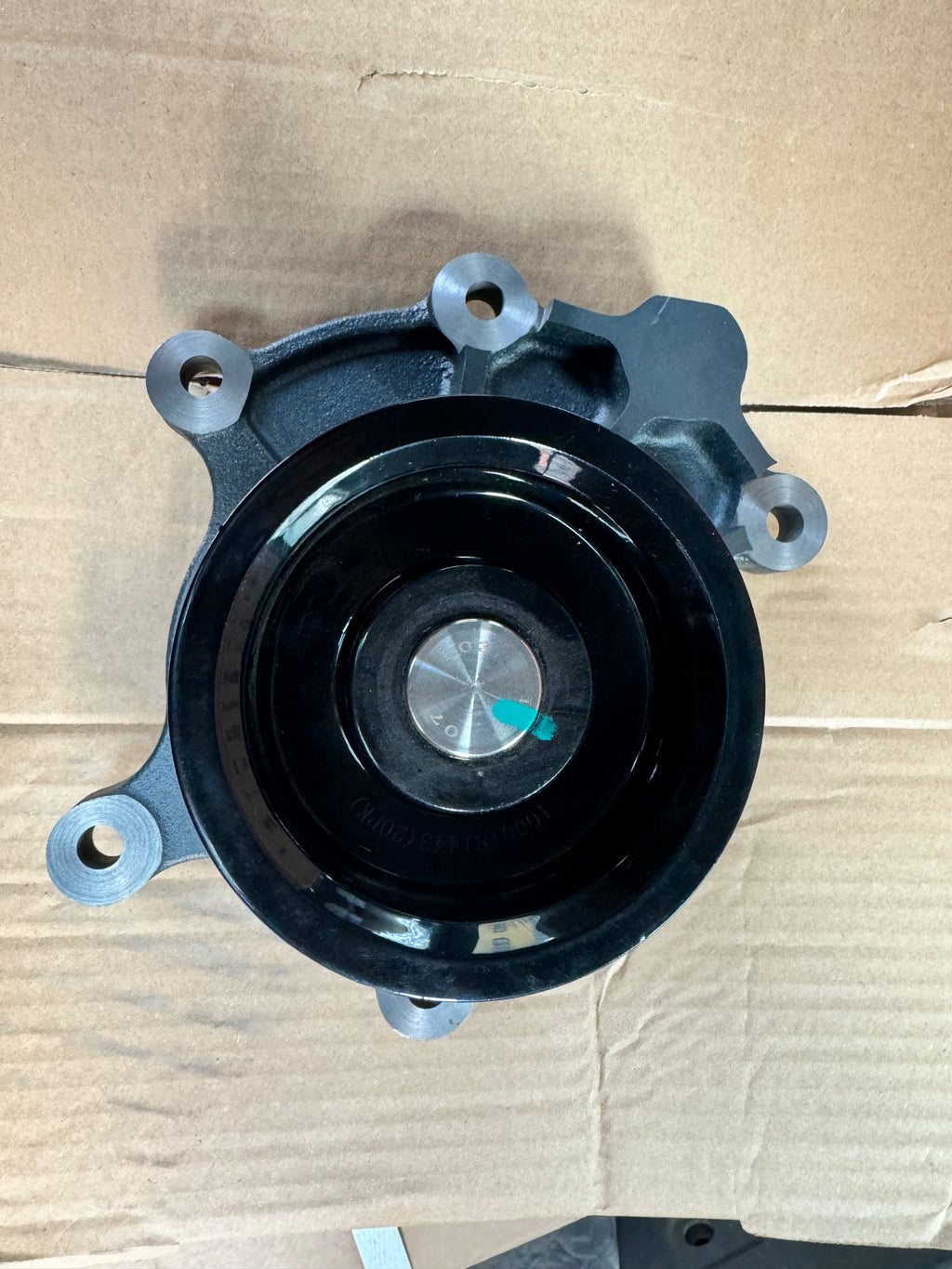 1000181443 Engine Water Pump OEM