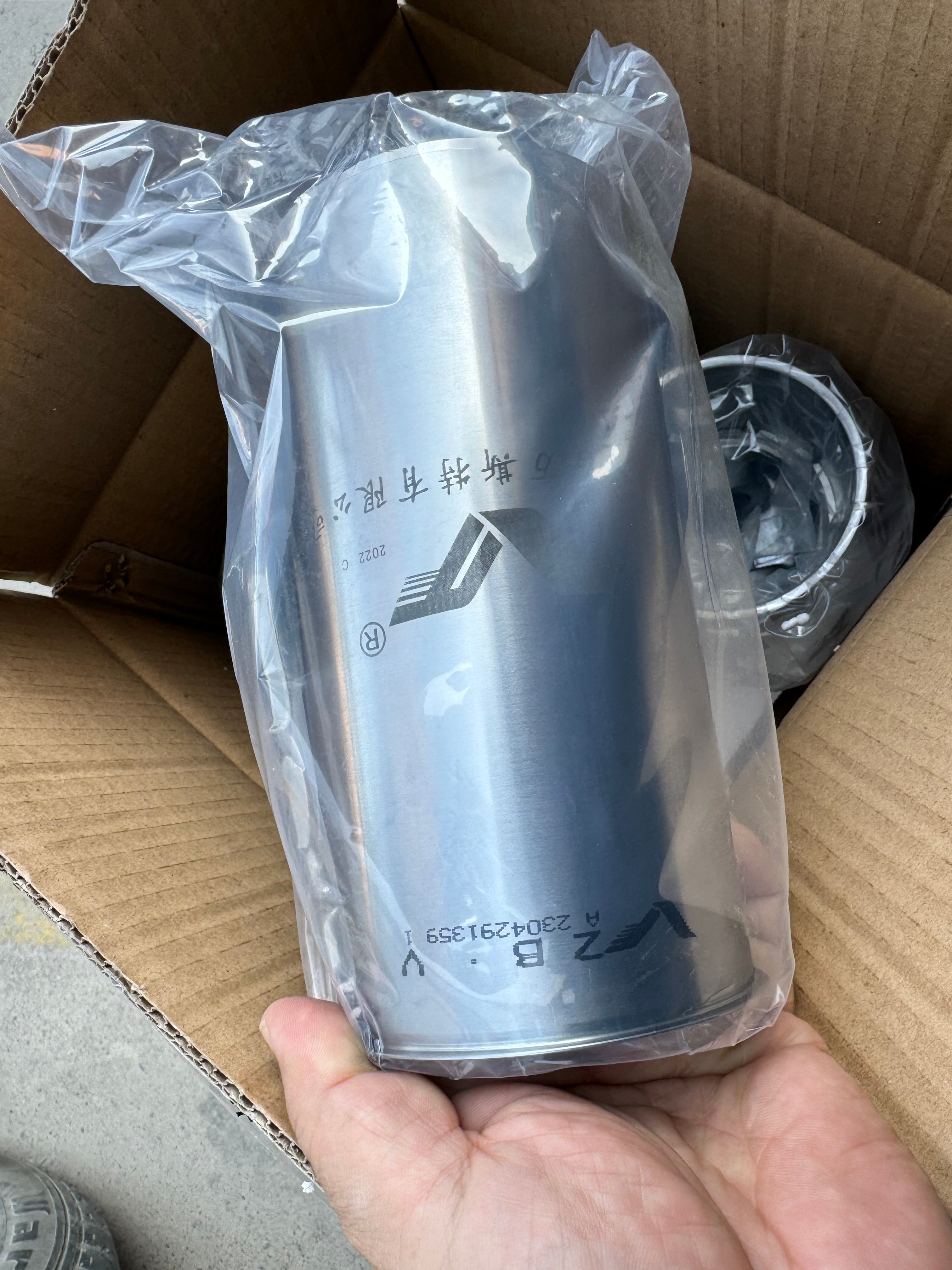 1004022FA300 piston cylinder liner assembly OEM