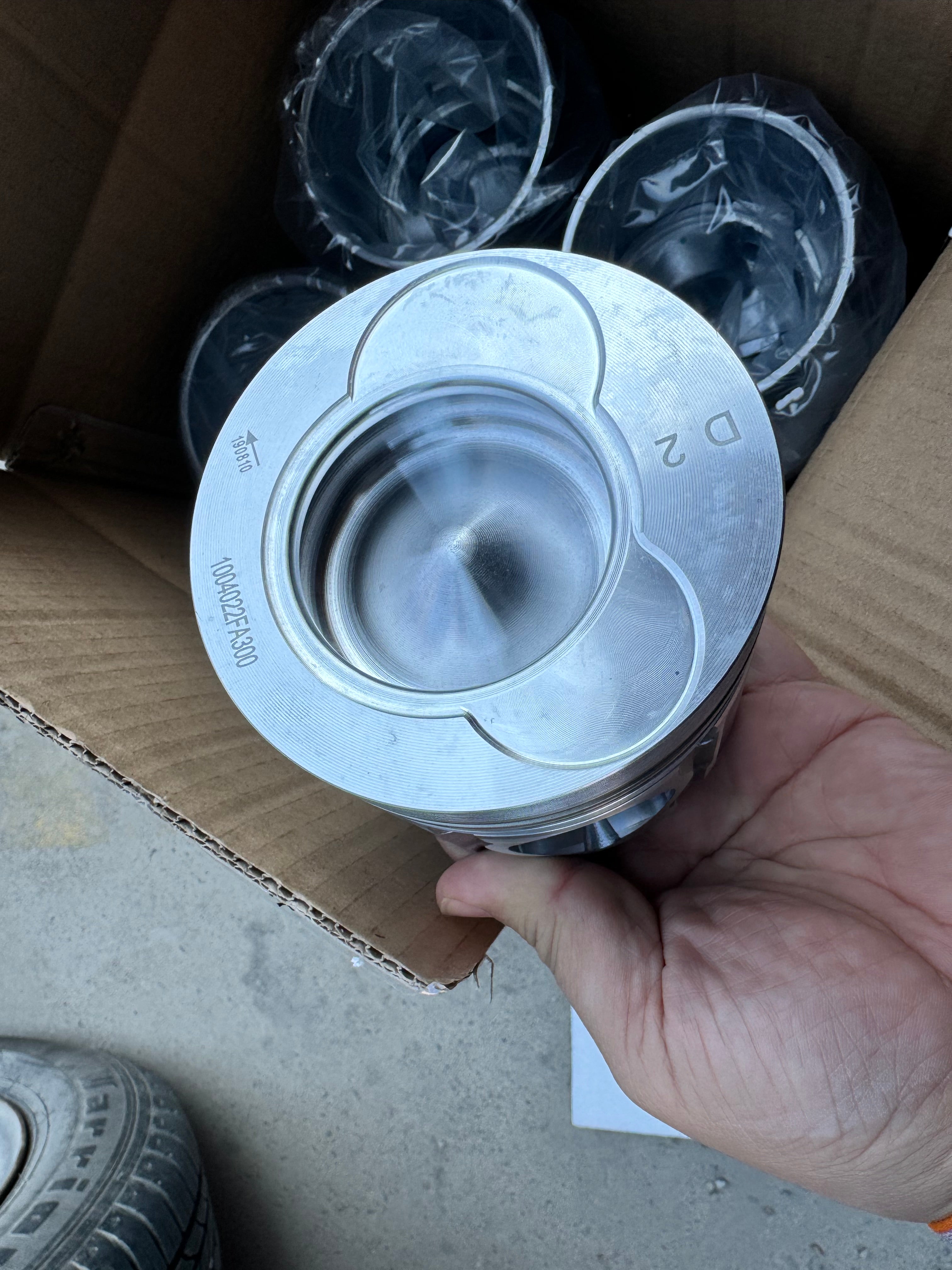 1004022FA300 piston cylinder liner assembly OEM