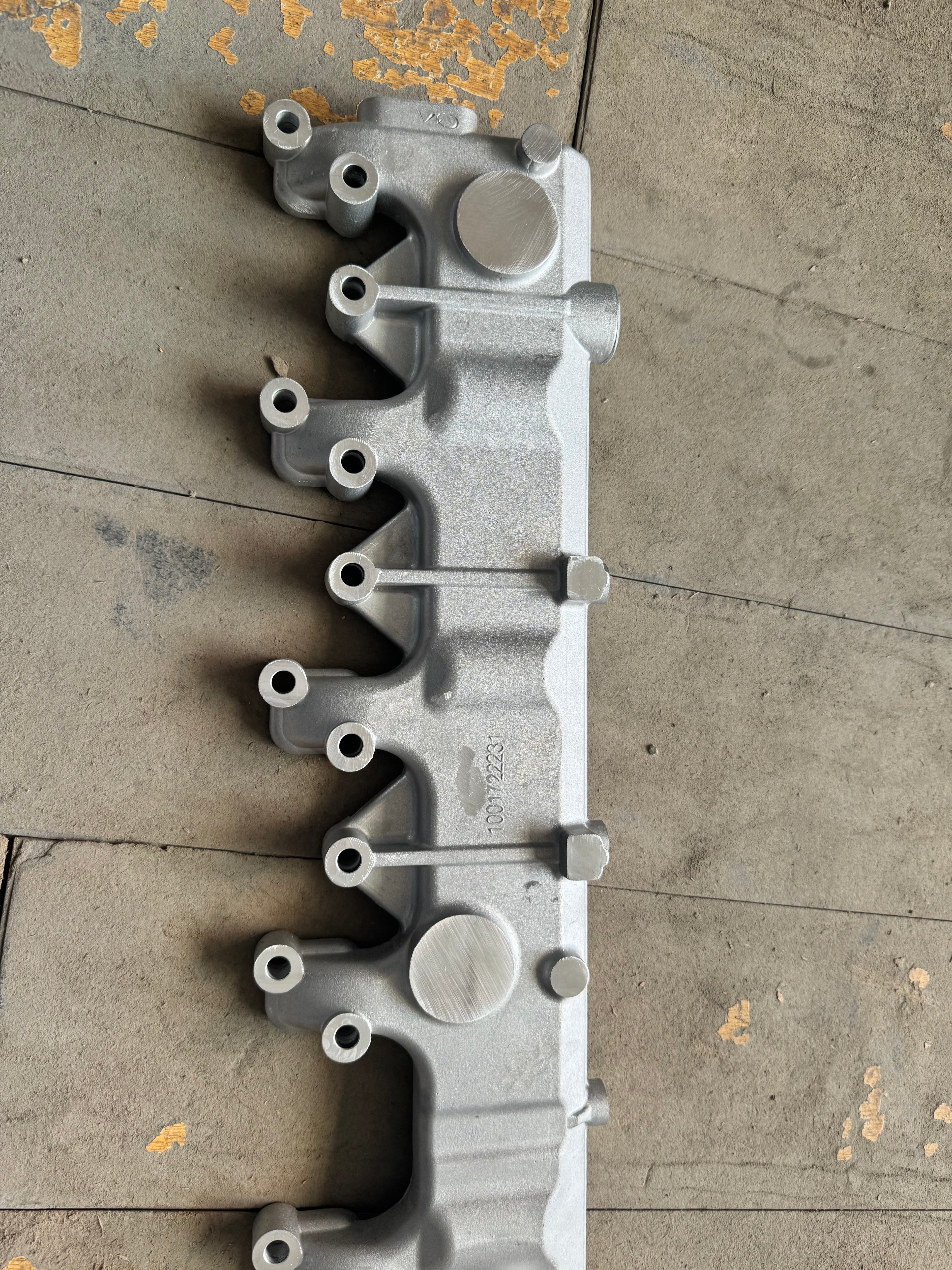 1001722231 engine outlet pipe OEM