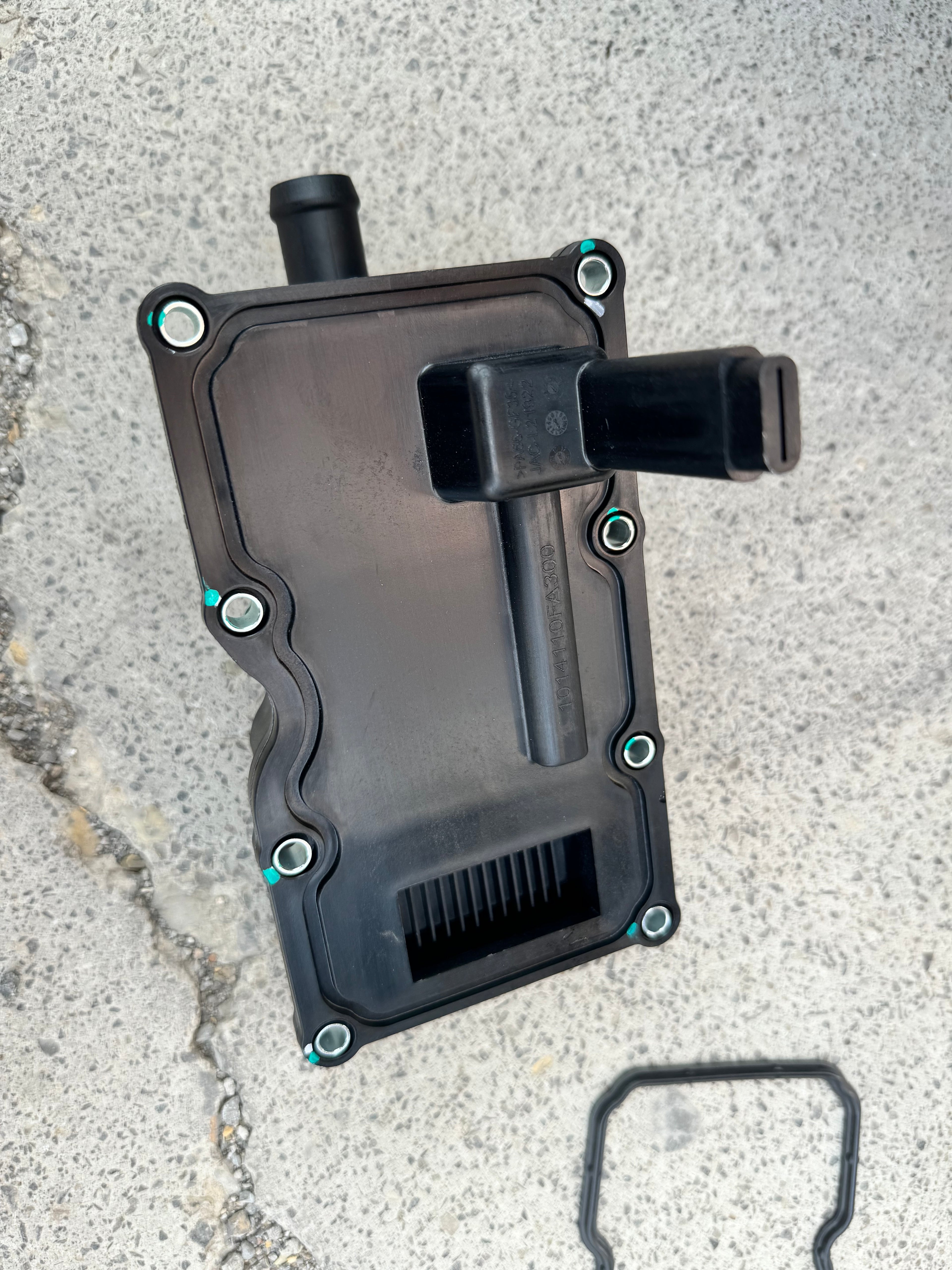 OEM 1014120FA300 engine exhaust respirator