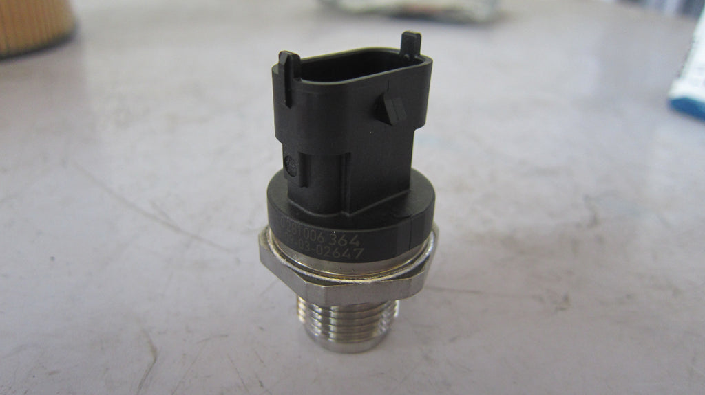 612600081585 200V27421-0229 200V27421-0230 0281006364 Rail pressure sensor OEM