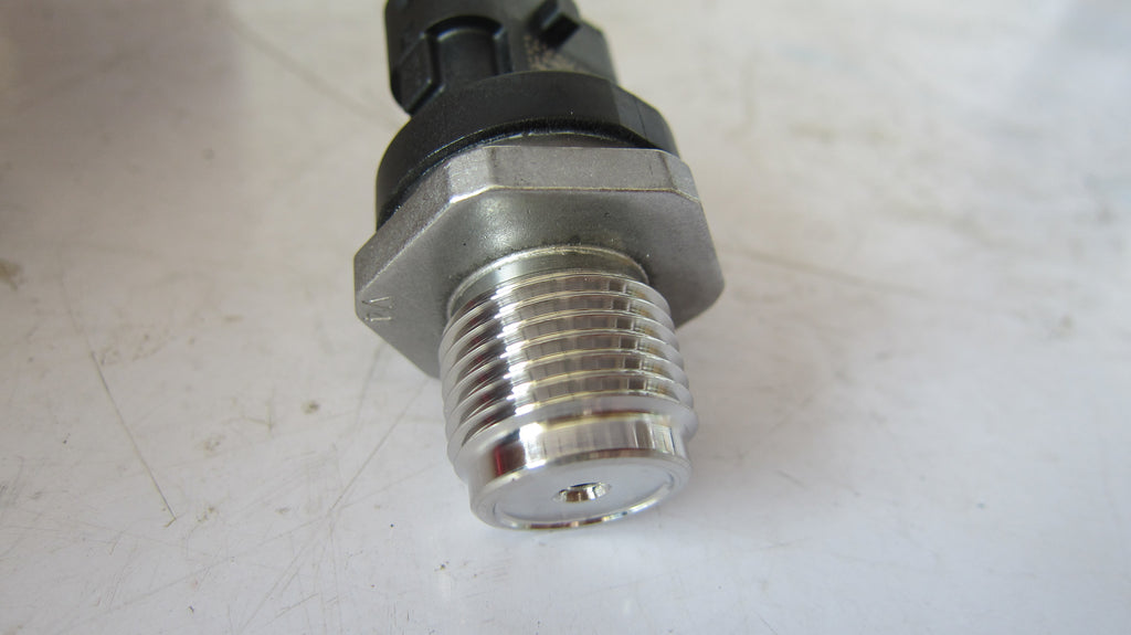 612600081585 200V27421-0229 200V27421-0230 0281006364 Rail pressure sensor OEM