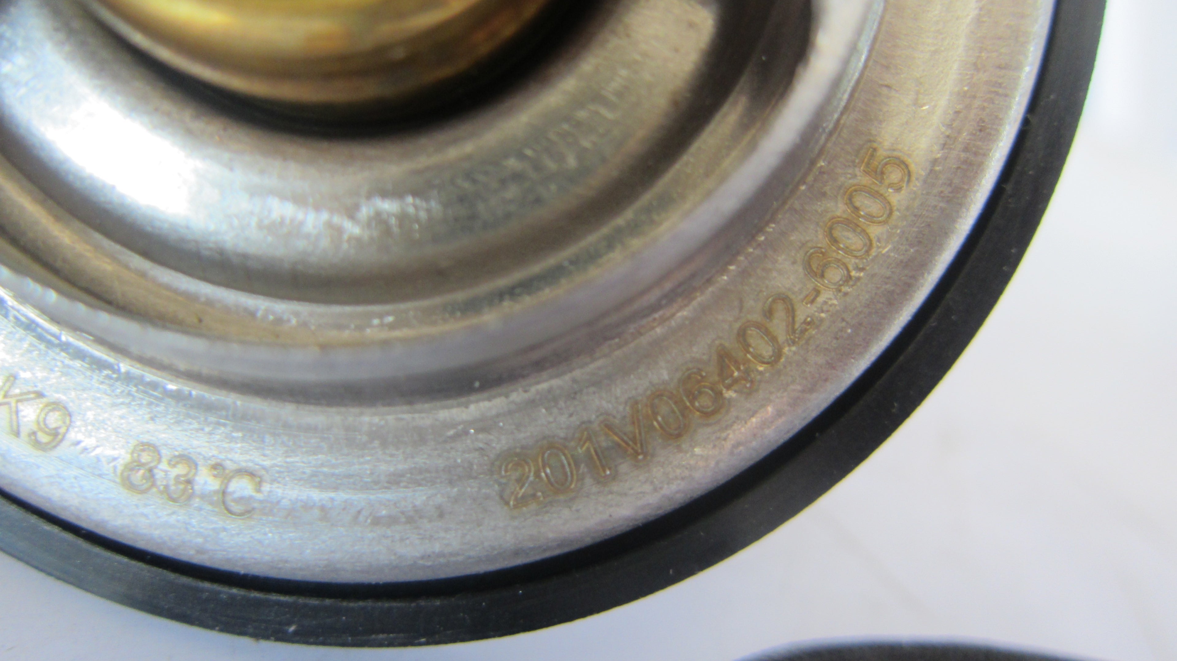 201V06402-6005 Thermostat core 83° OEM
