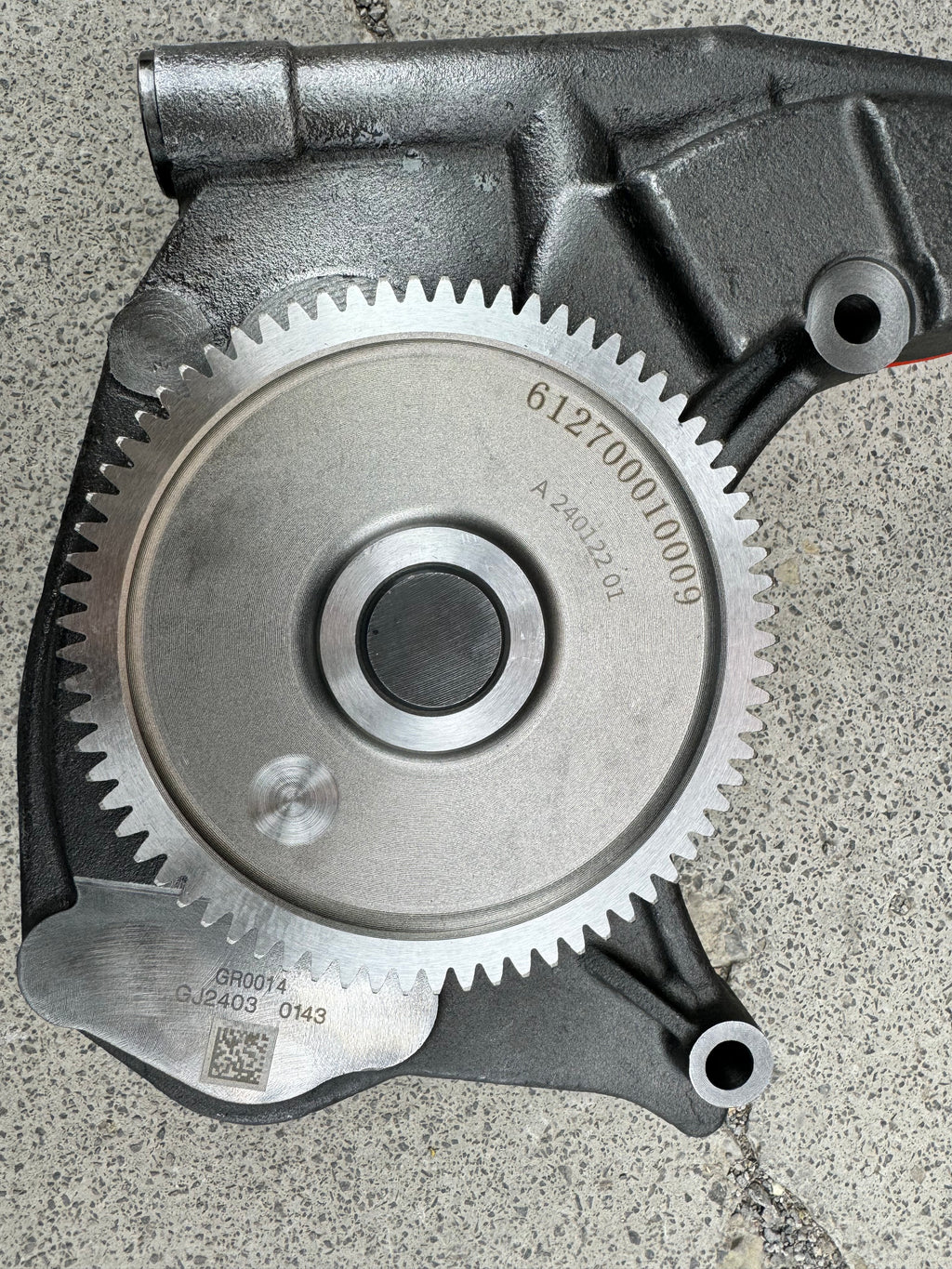 612700010009 oil pump OEM