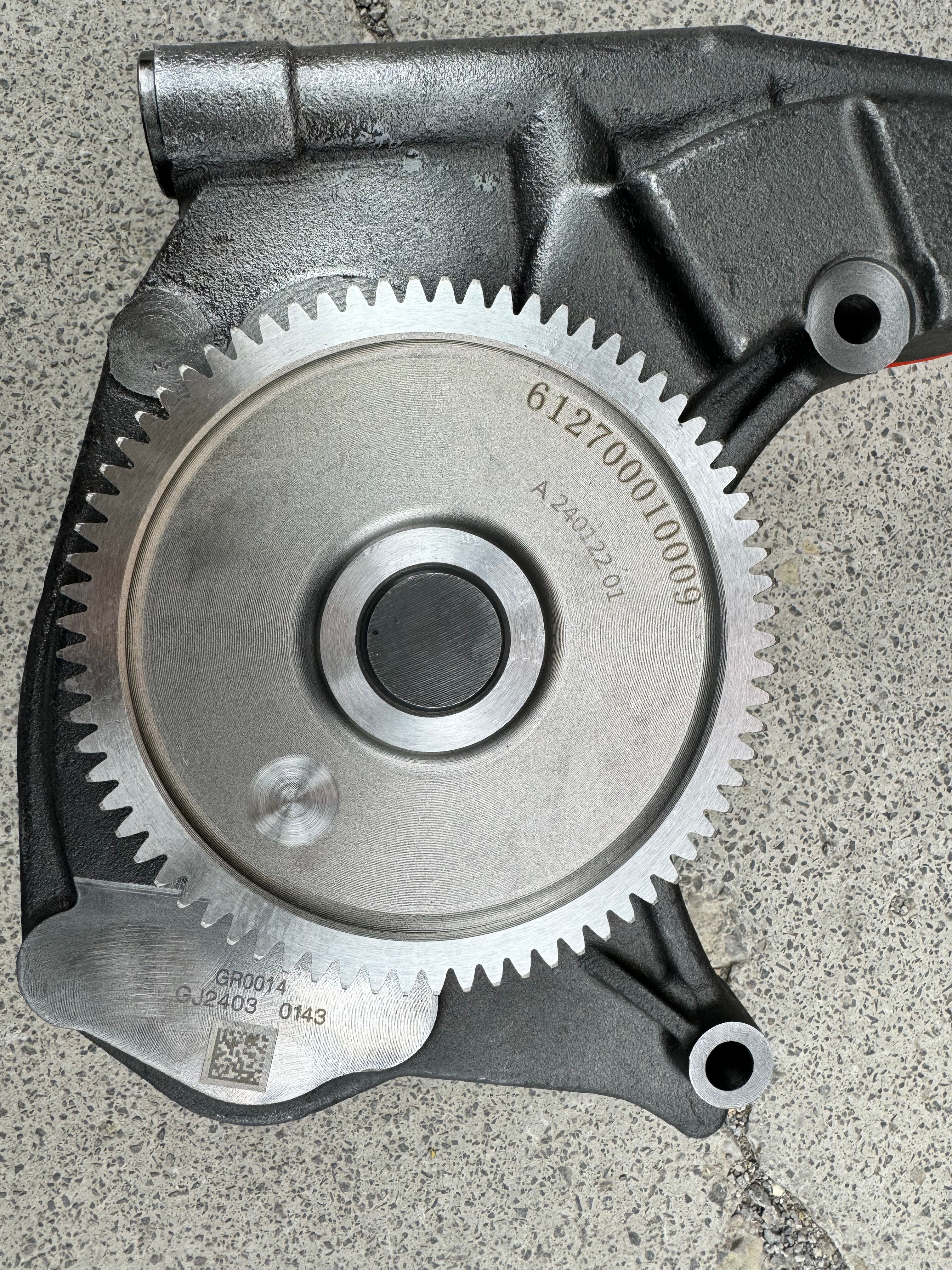 612700010009 oil pump OEM