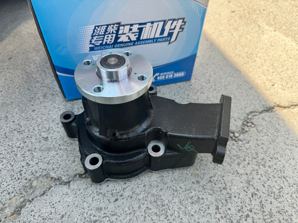 2105060132 OEM water pump