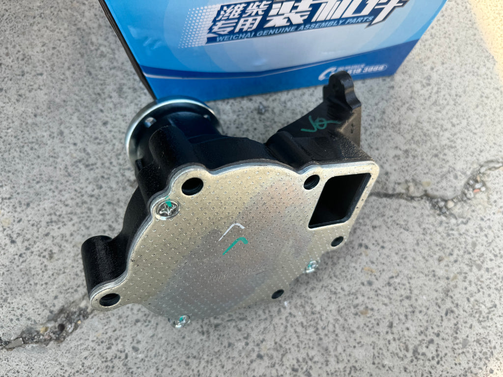 2105060132 OEM water pump