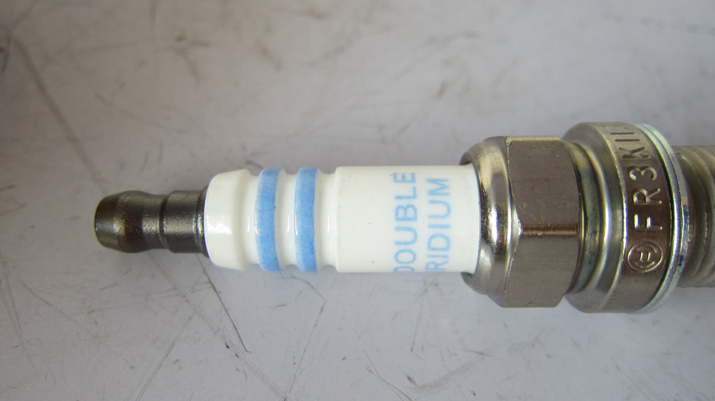 1000450457 FR3KII332 spark plug OEM