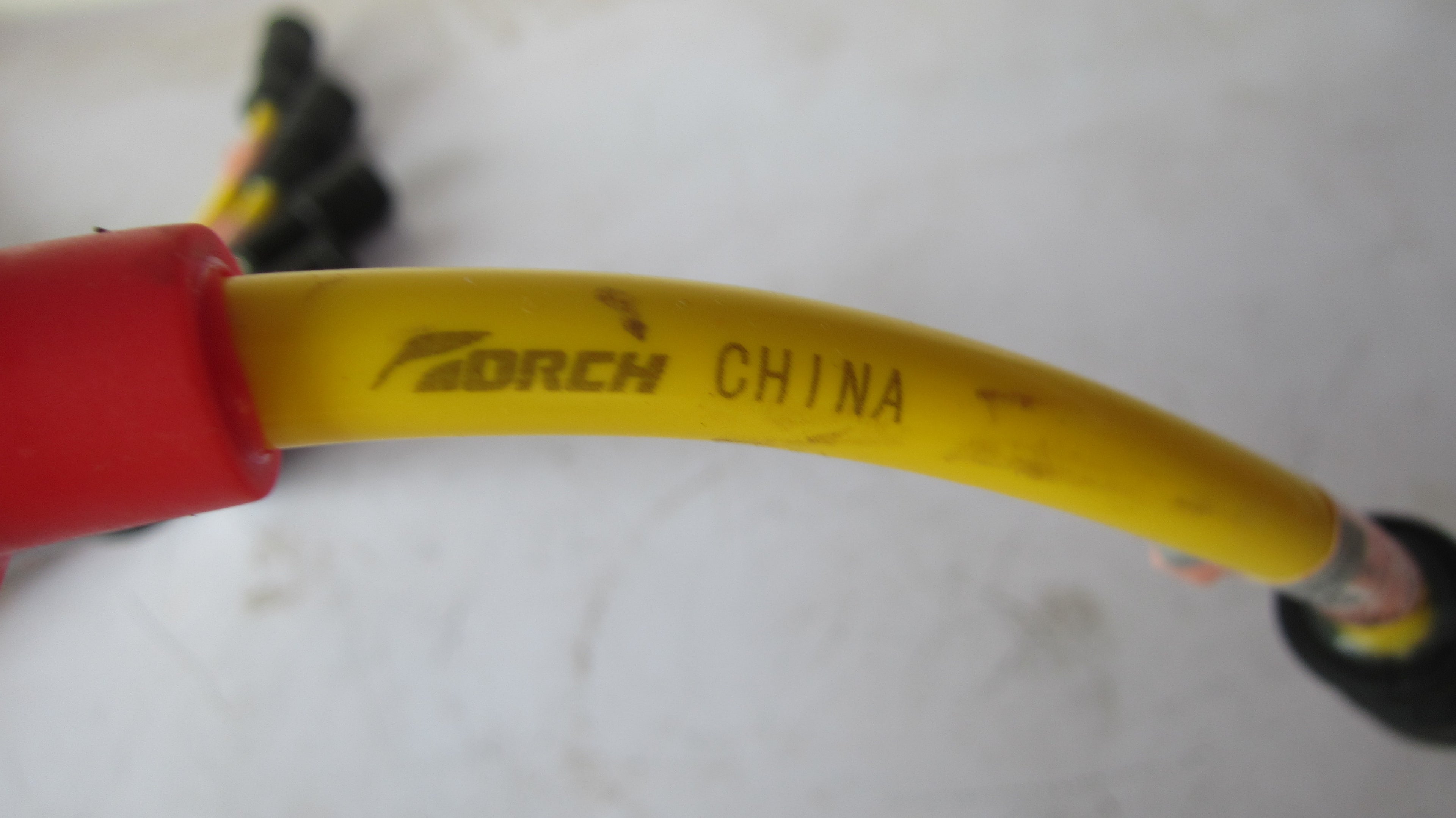 1000929191  ZNR6399B+W High Voltage Wire OEM