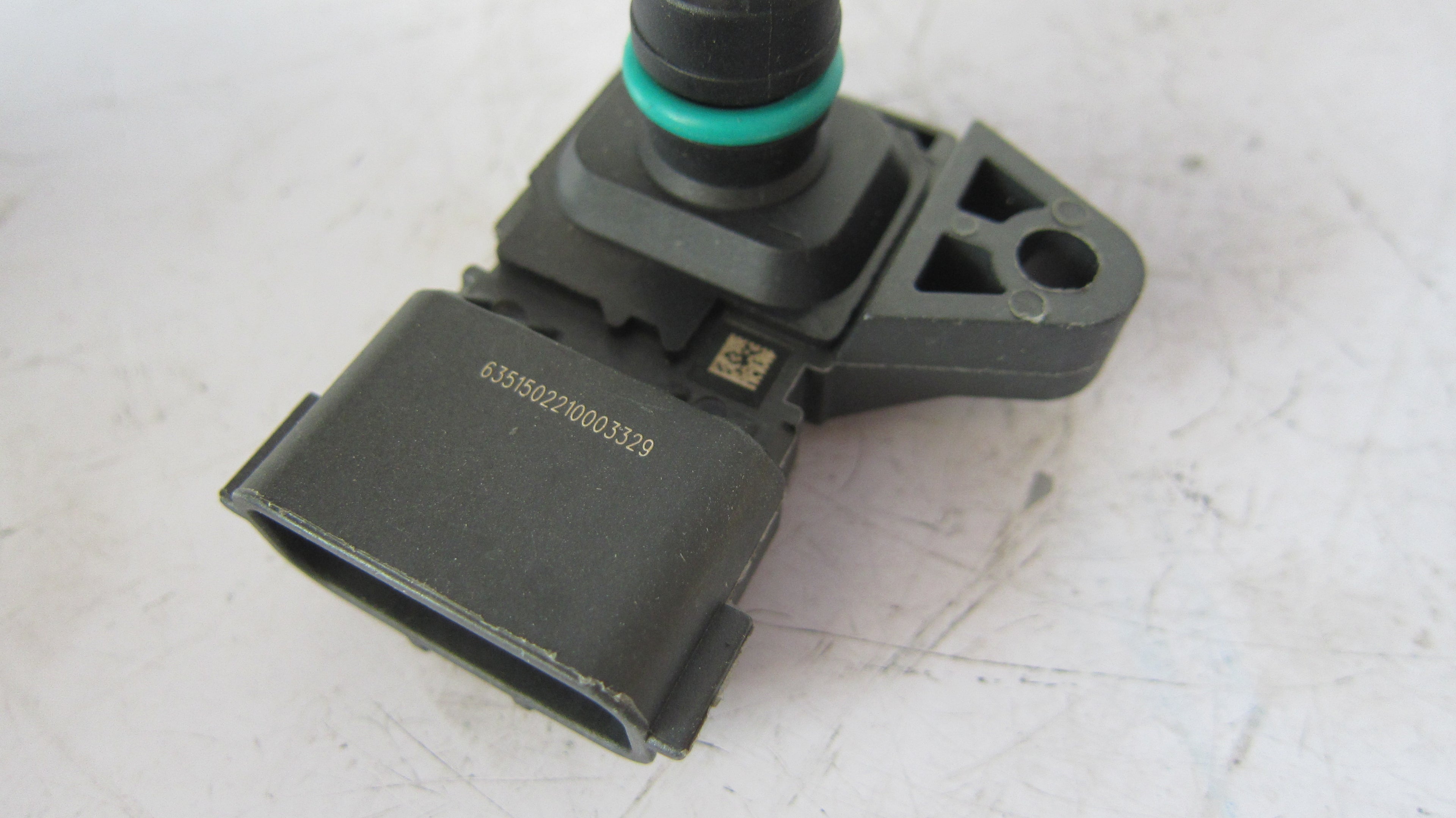 VG1099090112 A2C90896500 intake pressure sensor OEM