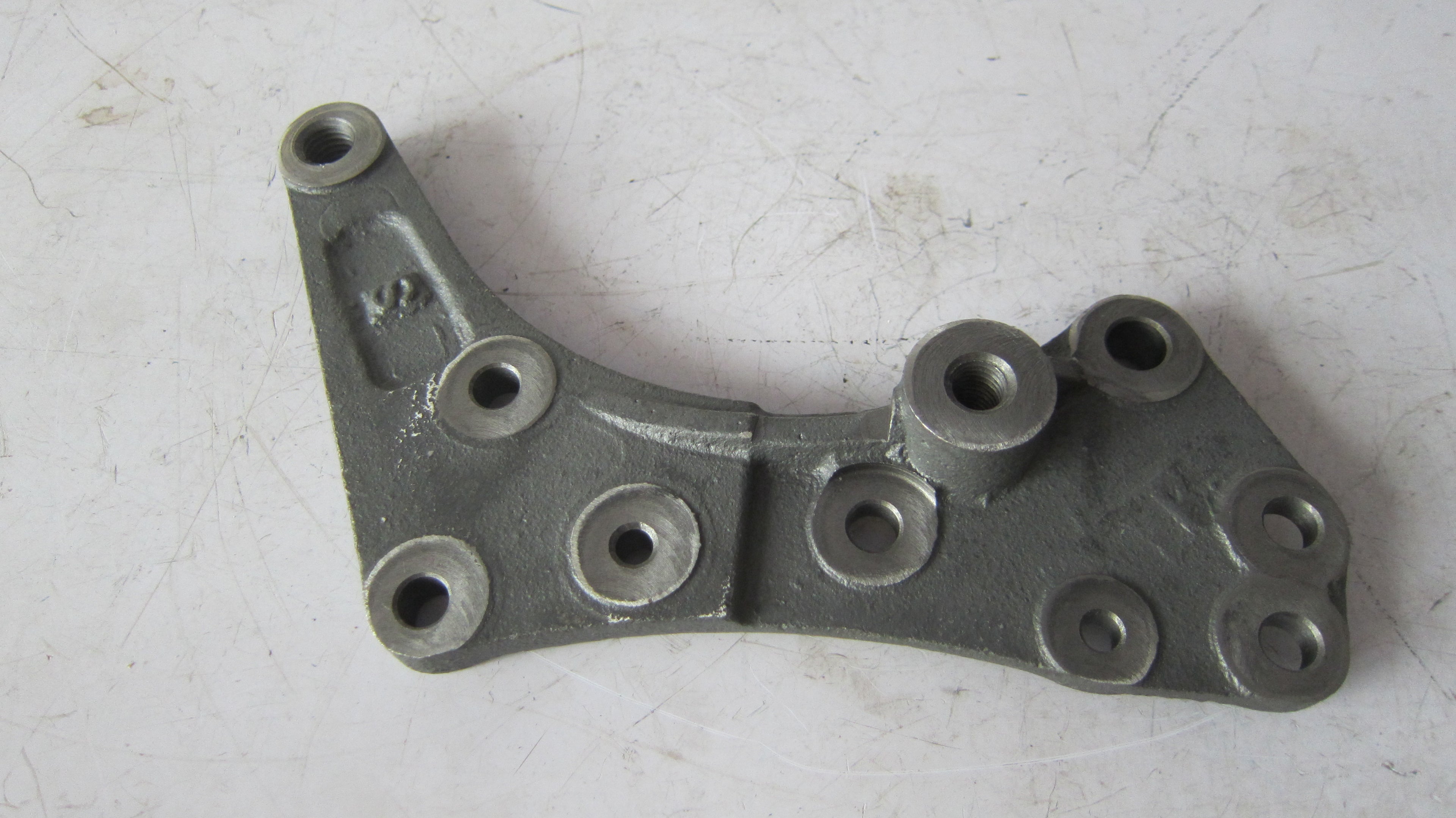 610800090041 Generator bracket OEM