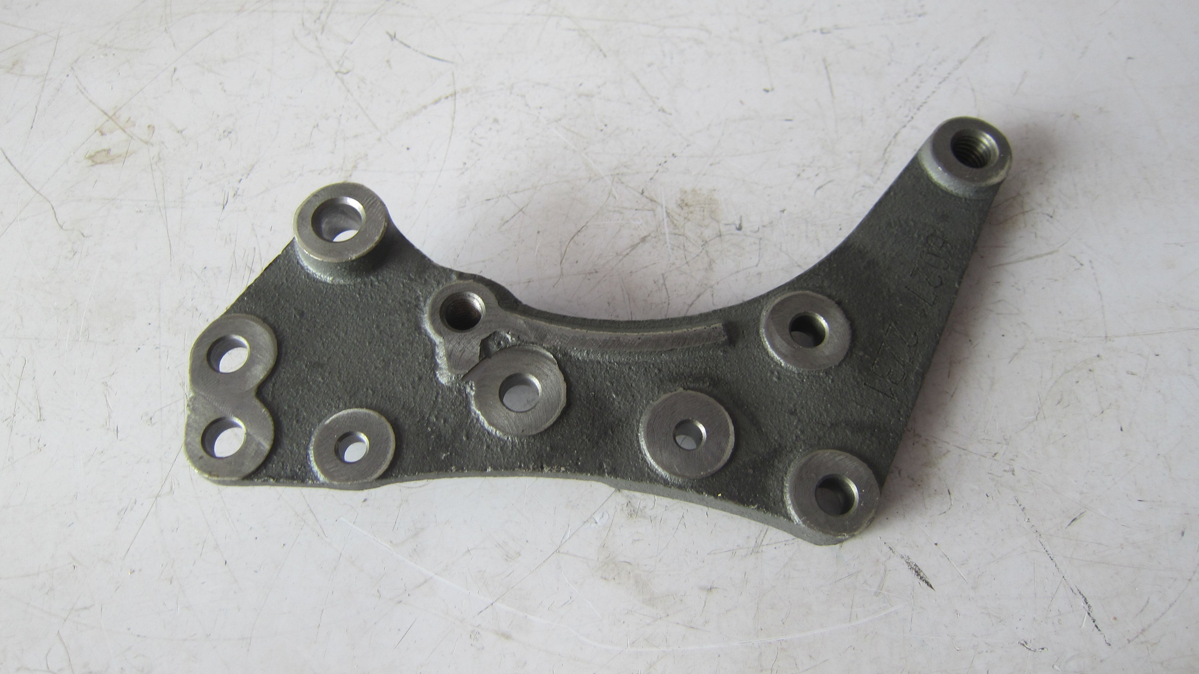 610800090041 Generator bracket OEM